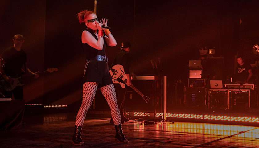 Garbage Live at the Riviera Theatre [GALLERY] 2