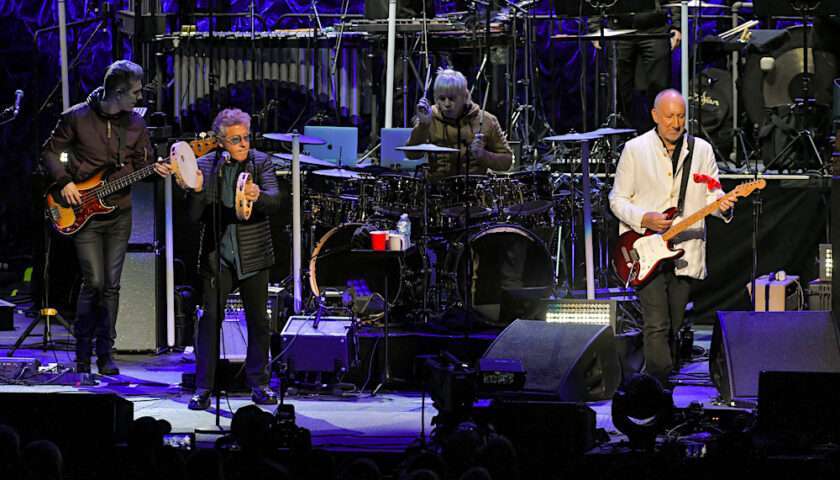 The Who Live at Hollywood Casino Amphitheatre [GALLERY] 2
