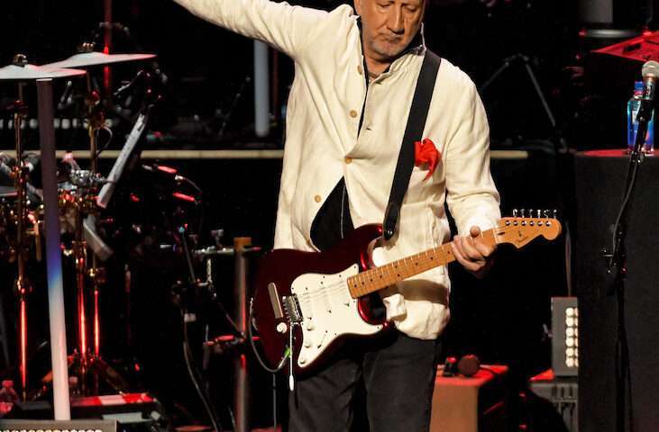 The Who Live at Hollywood Casino Amphitheatre [GALLERY] 8