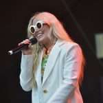 Miley Cyrus Puts The Icing On The Cake To A Great First Day Of Lollapalooza 3