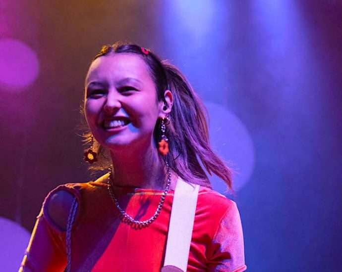 Luna Li Live at Thalia Hall