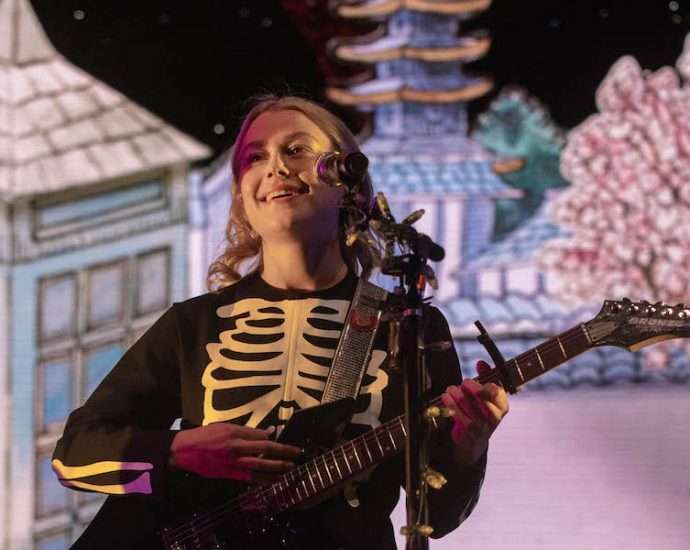 Phoebe Bridgers Live at Pitchfork