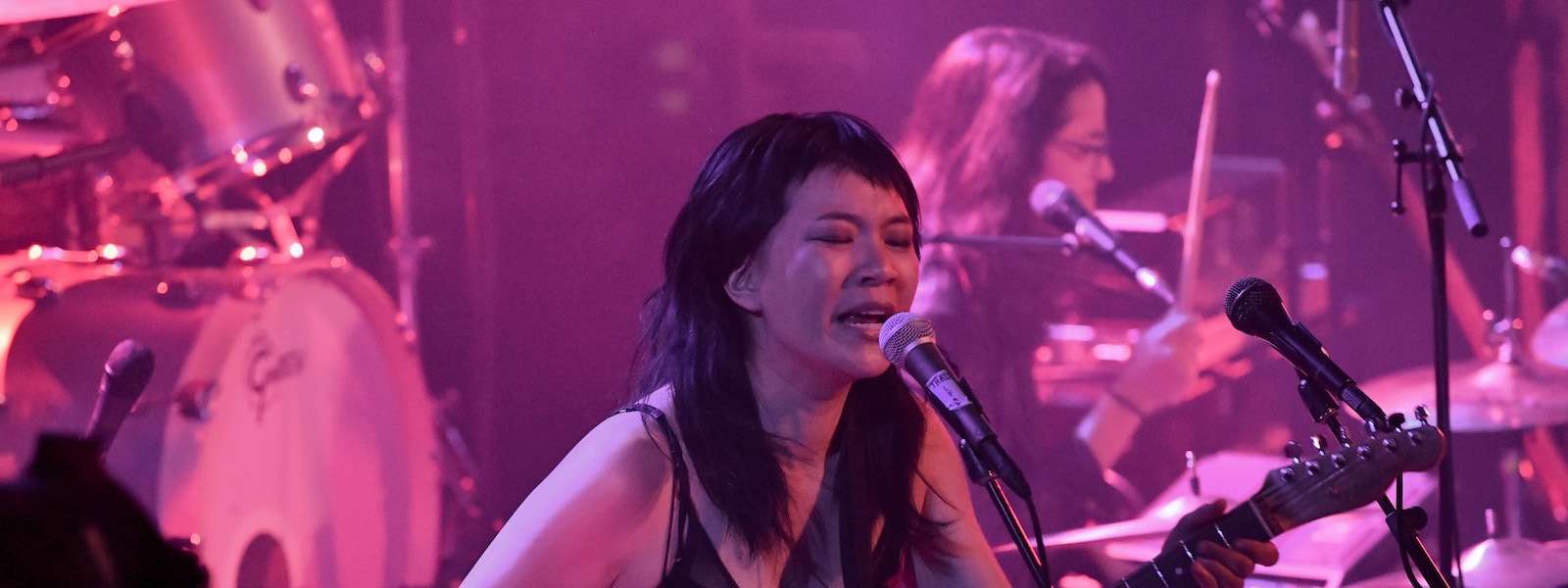 Thao Live at Metro [GALLERY] - Chicago Music Guide