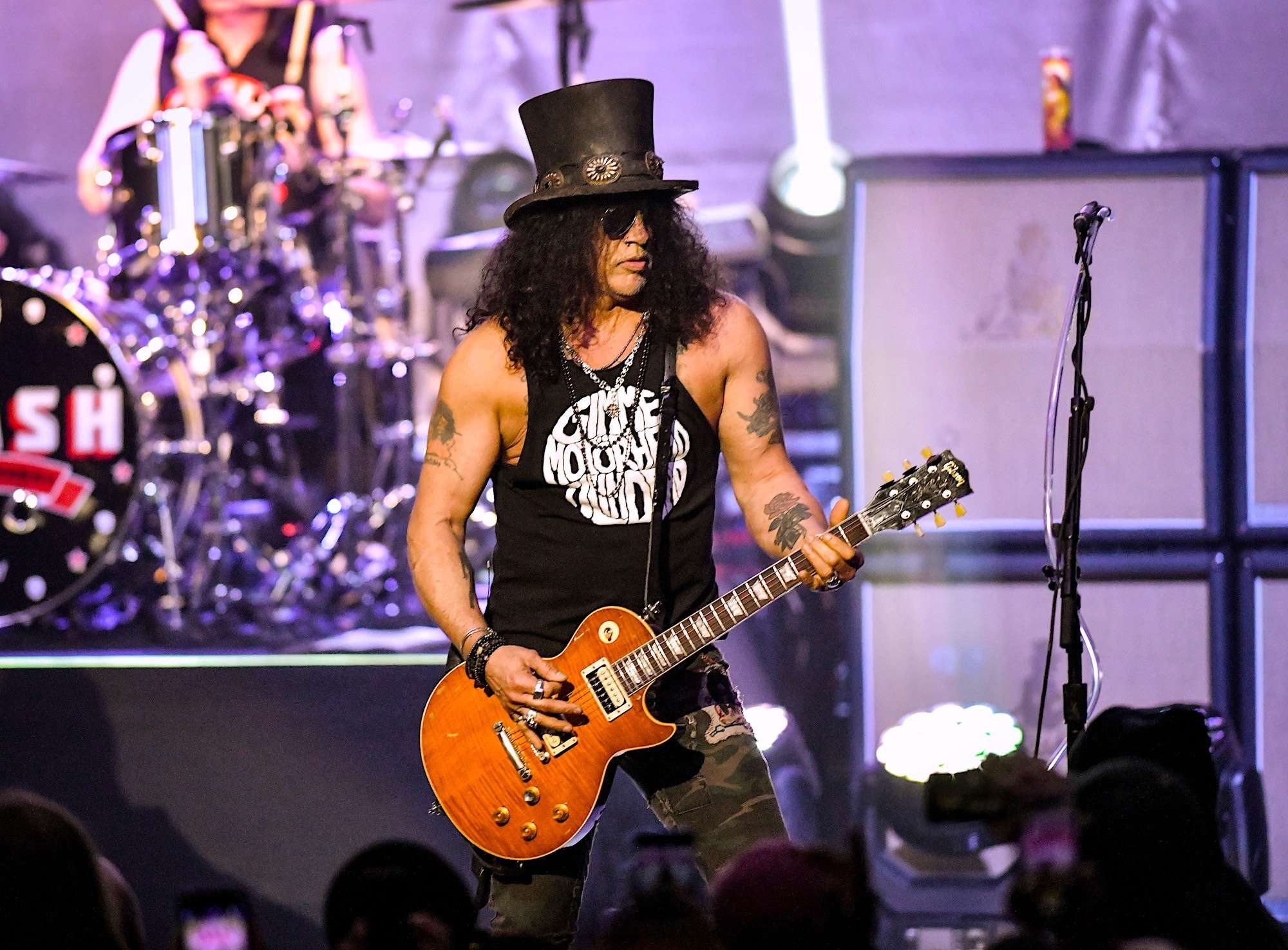 Slash Ft. Myles Kennedy and the Conspirators Live [GALLERY] - Chicago ...