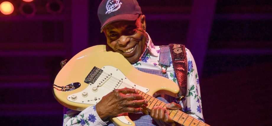 Buddy Guy Live At Blues On The Fox [GALLERY] 1