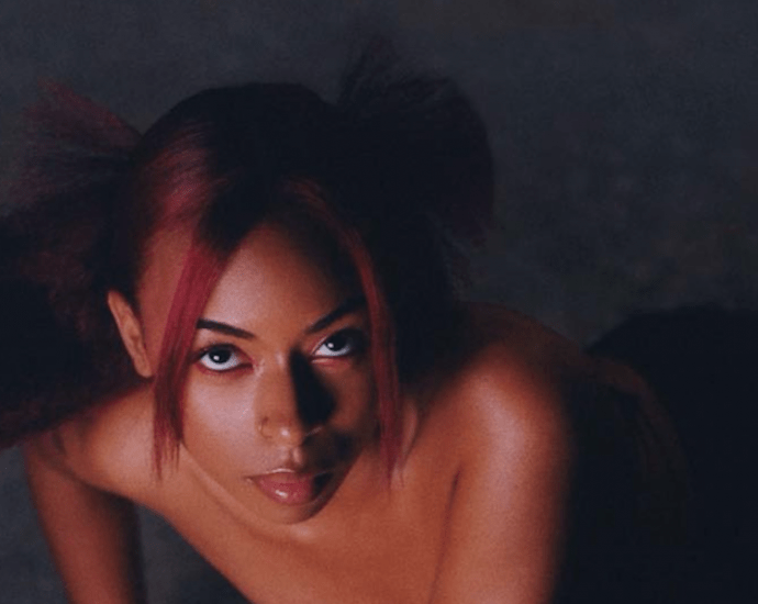 Ravyn Lenae is Hypnotic at The Metro