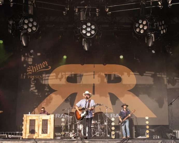 Randy Rogers Band Live at Windy City Smokeout [GALLERY]