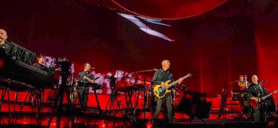 Peter Gabriel Live At United Center [GALLERY] 1