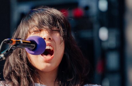 The Linda Lindas Live At Wrigley Field [GALLERY]