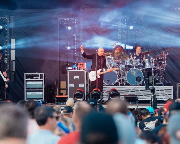 Smashing Pumpkins Live At Wrigley Field [GALLERY]