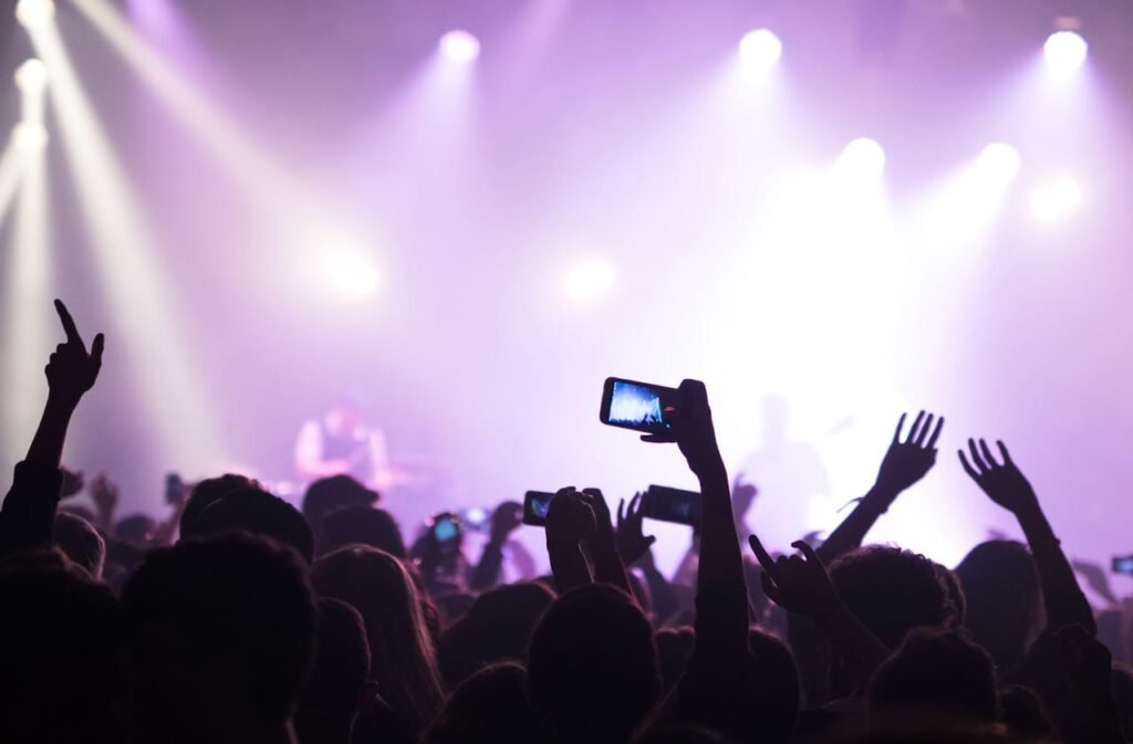 August 2025 Concerts in Chicago: 10 Best Non-Lollapalooza Shows You Shouldn’t Miss