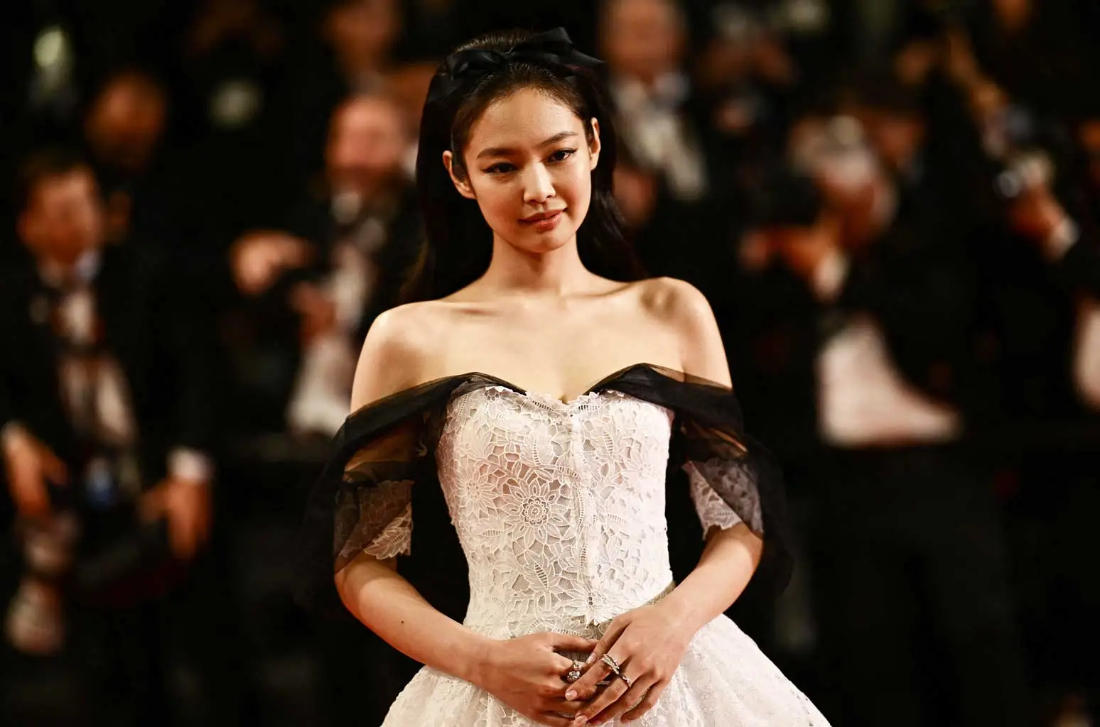 BLACKPINK’s Jennie Dazzles in Couture: Her Most Glamorous Stage Looks Yet