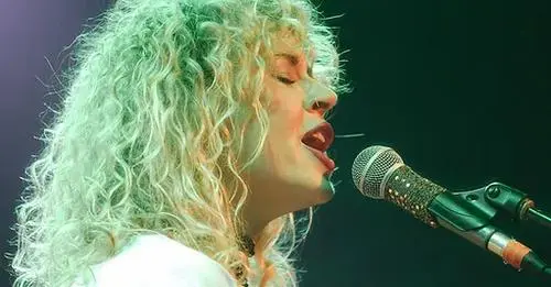 Clare Cunningham to Perform in Nashville: From Grand Ole Opry to Global Spotlight