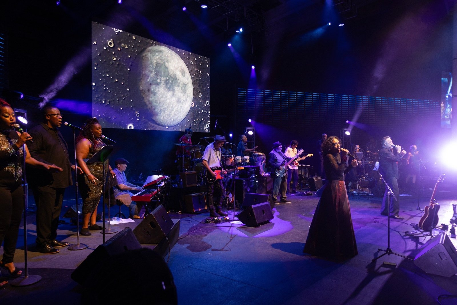 ‘Her Memory Is Liquid’ Blends Music and Memory in Powerful Chicago Concert