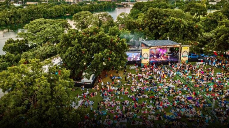 10 Free & Cheap Things to Do in Austin This Weekend – From Zilker Park to Blues on the Green