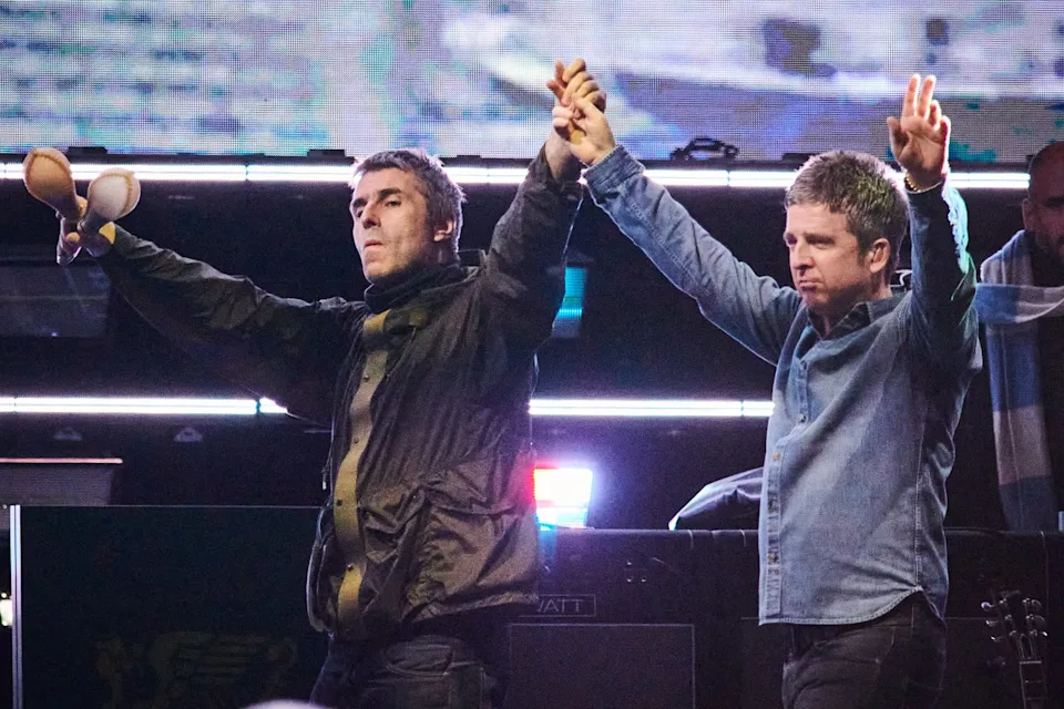 Oasis Launch North American Reunion Tour in Toronto With Rain, Sing-Alongs, and Emotional Fan Reactions