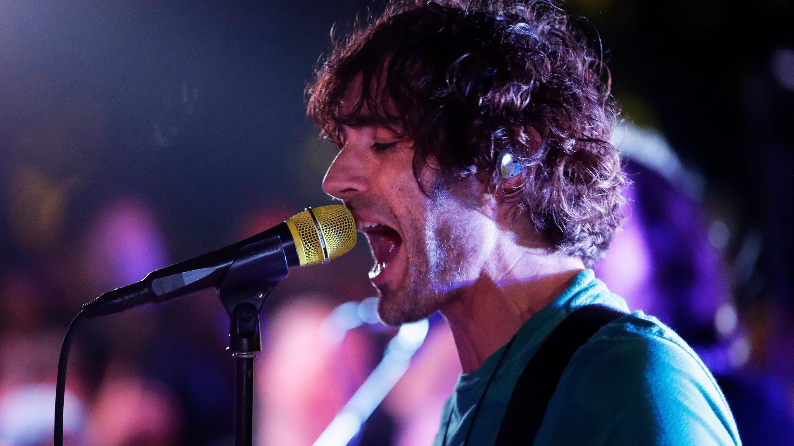 The All-American Rejects Surprise Pittsburgh Fans with Pop-Up Gas Station Concert