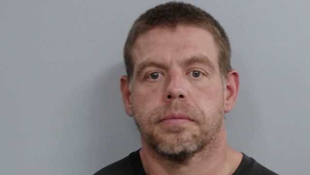 Kentucky Man Arrested After Stabbing Brother With Scissors in Richmond