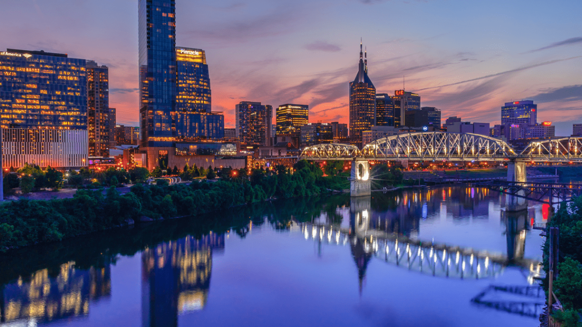 Live Music Sparks Summer Tourism Boom in Nashville, Survey Ranks It America’s Most Popular Big City