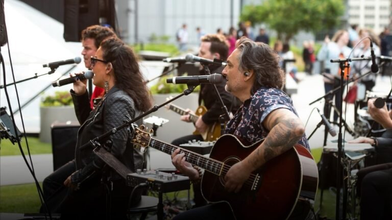 Willis Tower Summer Concert Series Brings Free Outdoor Music to the Heart of Chicago