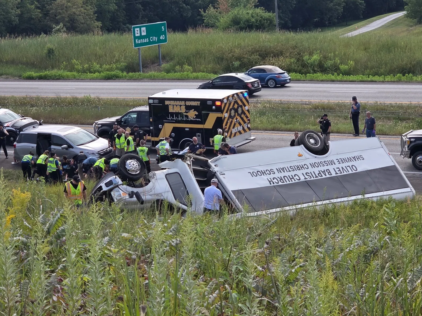 Church Bus Overturns on I-29 in Buchanan County, Injuring Students From Kansas
