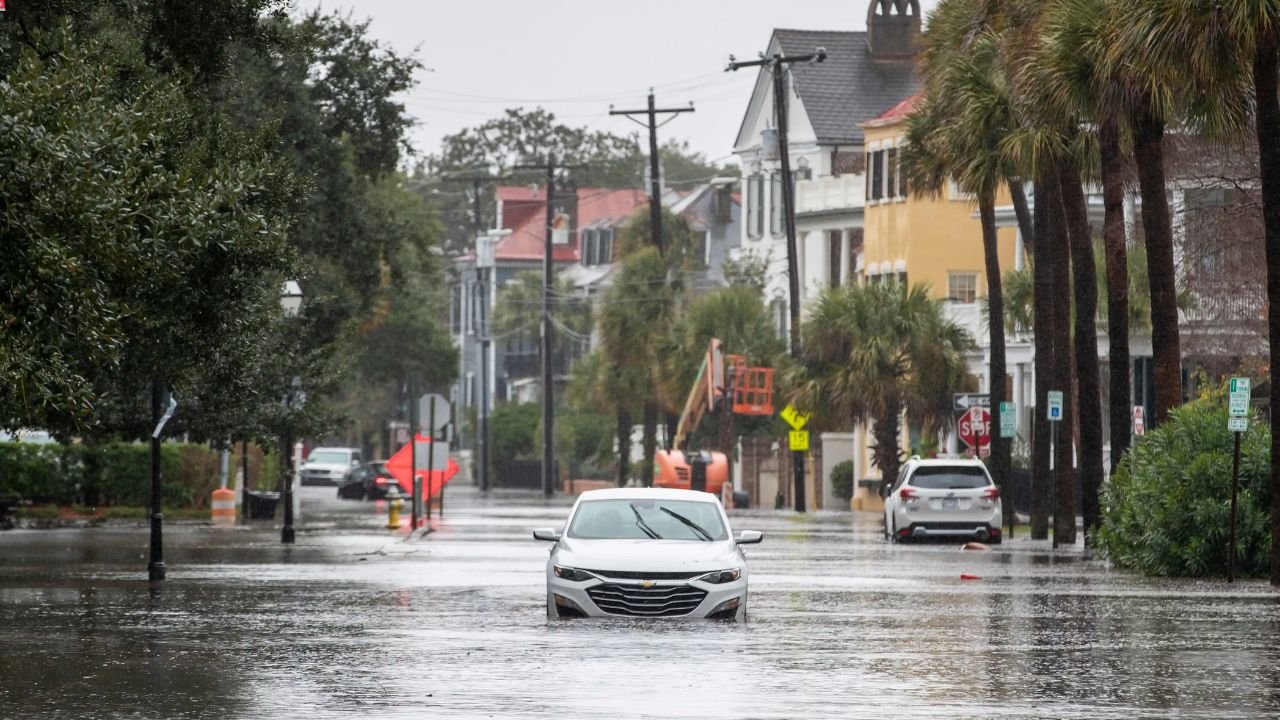 Coastal North Carolina Weather Alert: Storms Bring Gusty Winds and Flash Flood Risk Through Wednesday