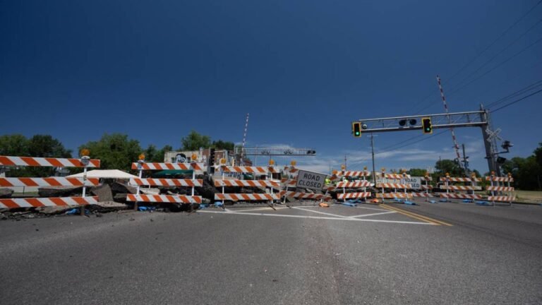 Illinois Route 161 Extension to Close for Railroad Repairs on Monday and Tuesday