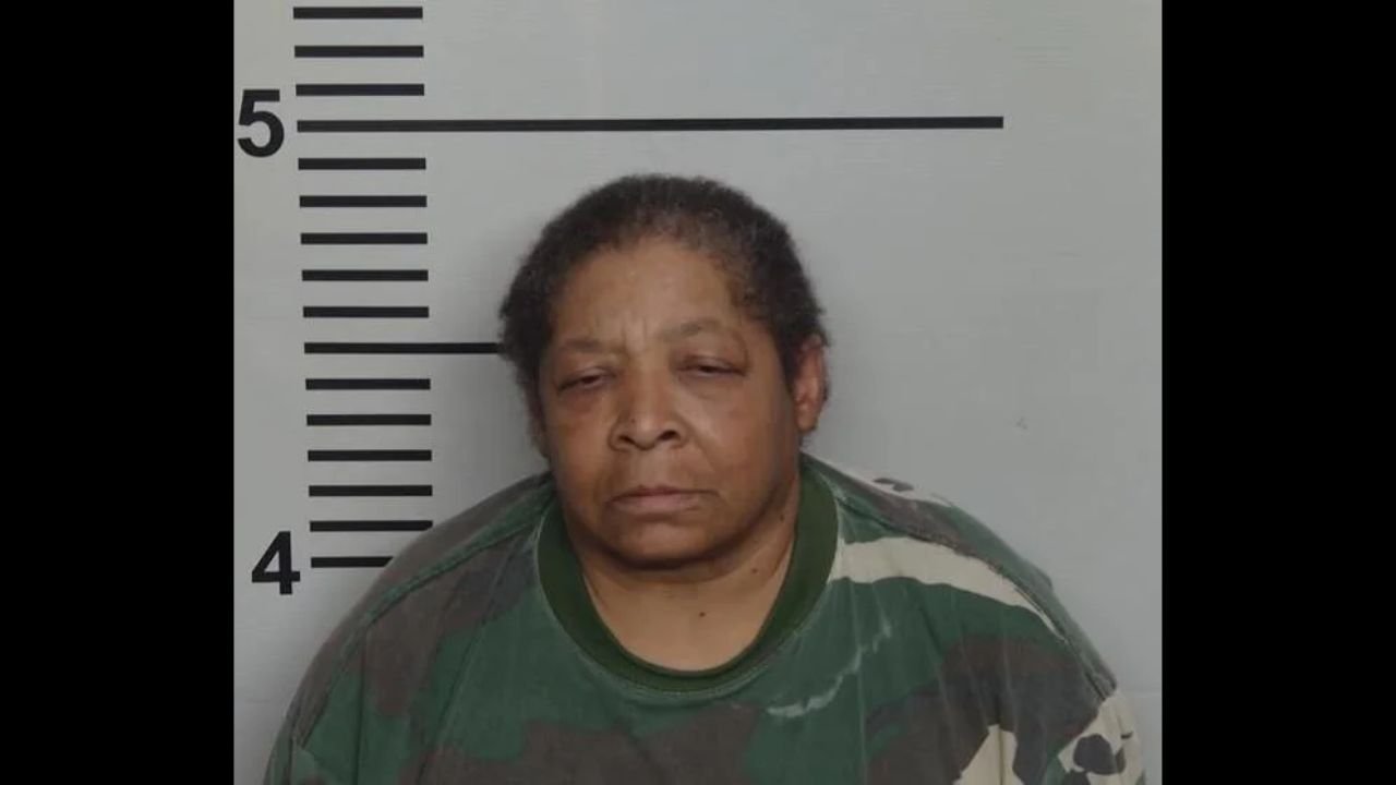 Louisville Woman Charged With DUI After Crashing Into LMPD Cruiser Near Kentucky Expo Center