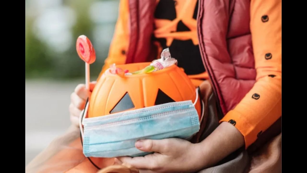 Kentucky Bill Would Ban Sex Offenders from Handing Out Halloween Candy or Attending Children’s Events