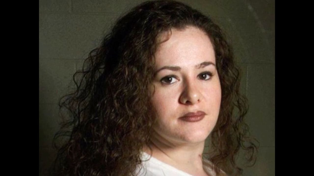 Tennessee Killer Who Kept Victim’s Skull as “Souvenir” to Become First Woman Executed in State in Over 200 Years