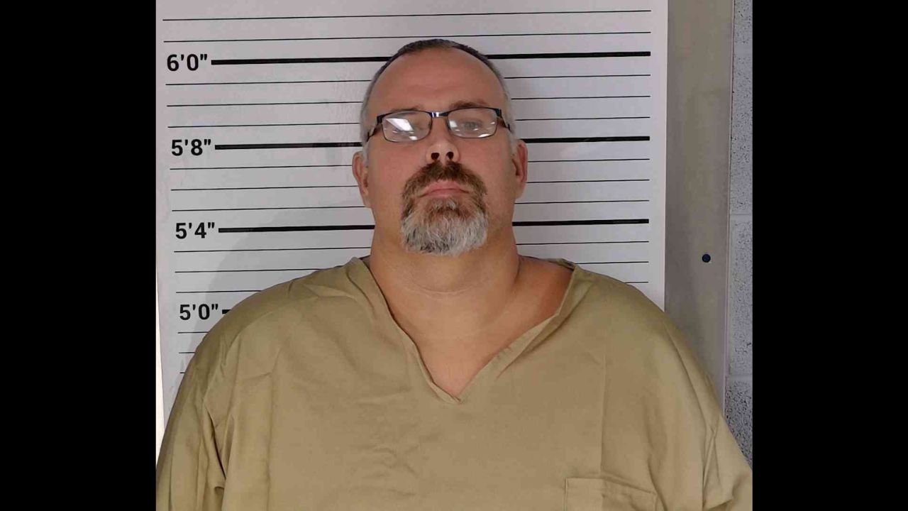 Former Kentucky Sheriff Accused of Sexual Abuse Accepts Plea Deal to Lesser Charge, Avoids Jail Time