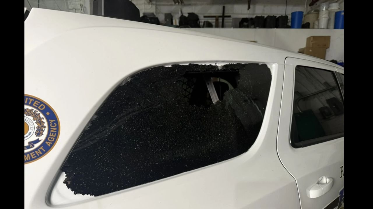 Kentucky Suspect Fires at Paducah Police Cruiser During High-Speed Chase Before Crashing Into Home and Dying, Investigators Say