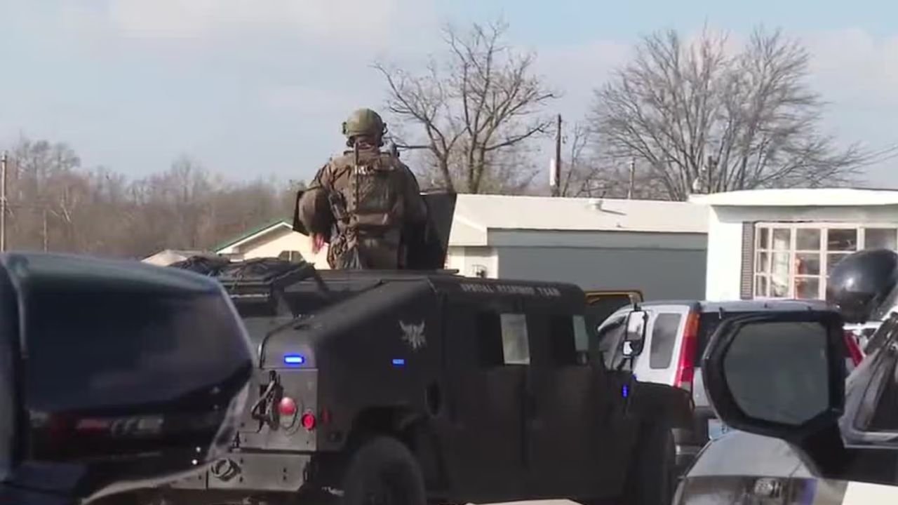 Kentucky Teen Surrenders After Hours-Long Barricade Standoff Where Shots Were Fired at Deputies