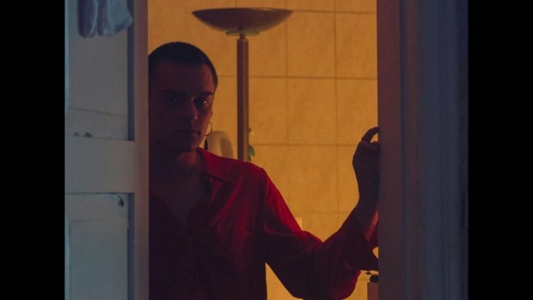 New York Tenant Terrified After Landlord Quietly Enters Apartment at 10:30PM for ‘Private Inspection,’ Leaving Renter Shocked and Half-Dressed