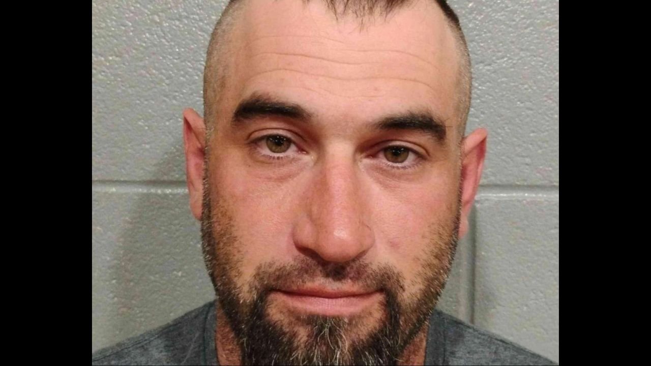 Smiths Grove Man Arrested After Teen Suffers Facial Fractures and Strangulation Injuries, Deputies Say