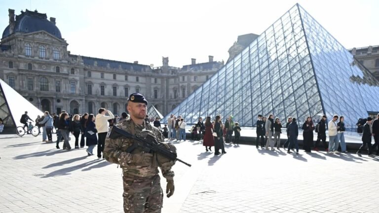 Two More Suspects Charged in $102 Million Louvre Jewels Heist, Paris Prosecutor Confirms