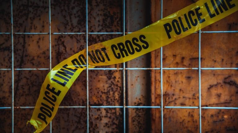 Kentucky State Police Fatally Shoot 69-Year-Old Man After He Allegedly Pointed Gun at Troopers During Warrant Search in Lawrence County