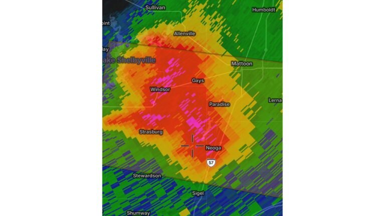 Shelbyville, Mattoon, Neoga and Windsor Illinois Under Hail Core Threat Along I-57 Corridor With Quarter-Plus Size Hail Moving Through Central Illinois
