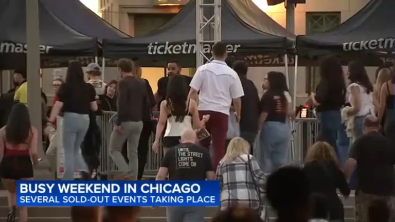 Fans at Chicago outdoor events enjoy warm weather near Soldier Field and Rate Field