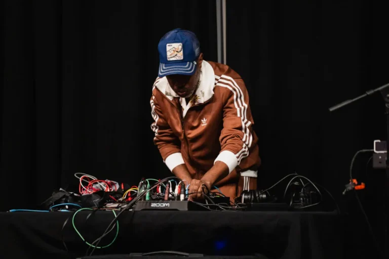 Chicago club and basement music scenes highlighted in a survey of the city's experimental artists