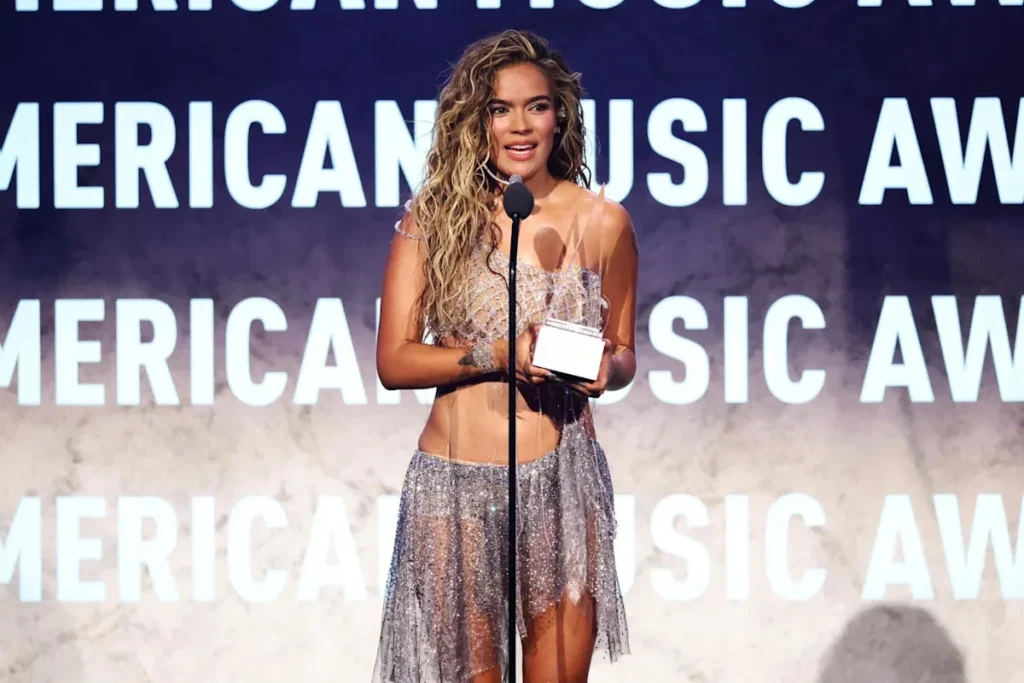 Karol G Stuns at the 2026 Amas With a Surprise Win for Tropicoqueta After Accepting International Artist Honor