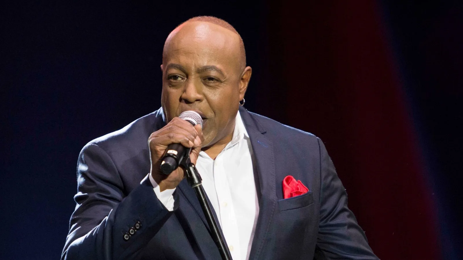 Peabo Bryson performing on stage, remembered for Beauty and the Beast and A Whole New World