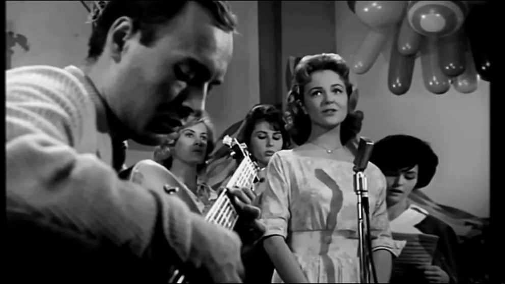 Shelley Fabares Remembered by ABC News After the Actress and Singer Known for the Donna Reed Show, Coach and Elvis Films Dies at 82
