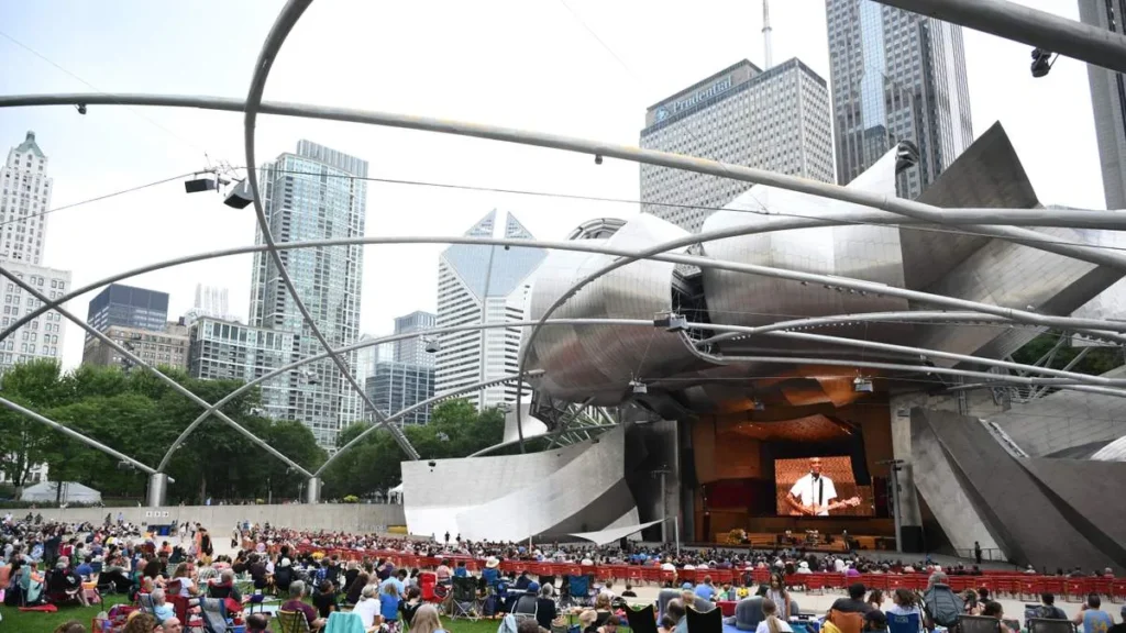 Chicago Weekend Lineup Mixes Free Festivals, Navy Pier Fireworks and Live Music Across Parks, Museums and Lakefront Stages