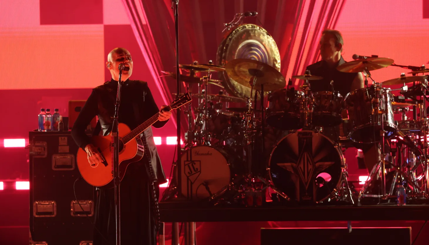 The Smashing Pumpkins performing onstage in Chicago with surprise guests