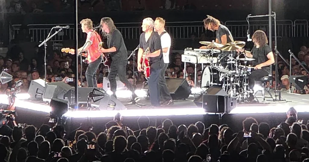 Foo Fighters Deliver Their Biggest Cleveland Headlining Show at Huntington Bank Field, Racing Through a Career-Spanning Set and Honoring Taylor Hawkins With Aurora