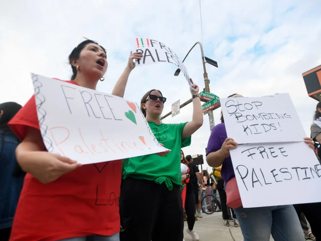 Ed Sheeran Opens Philadelphia Concert by Calling Gaza Situation Catastrophic and Unjustifiable as His North America Loop Tour Returns After Palestine Controversy