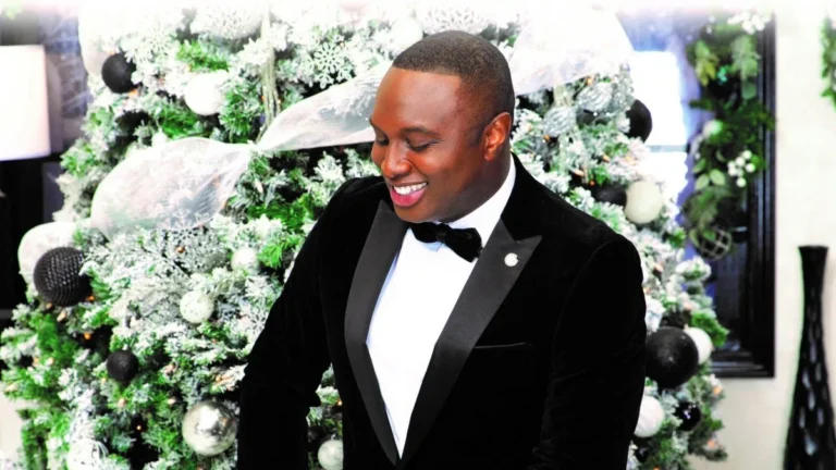 Evrod Cassimy announces a free Christmas charity concert at Thalia Hall in Chicago