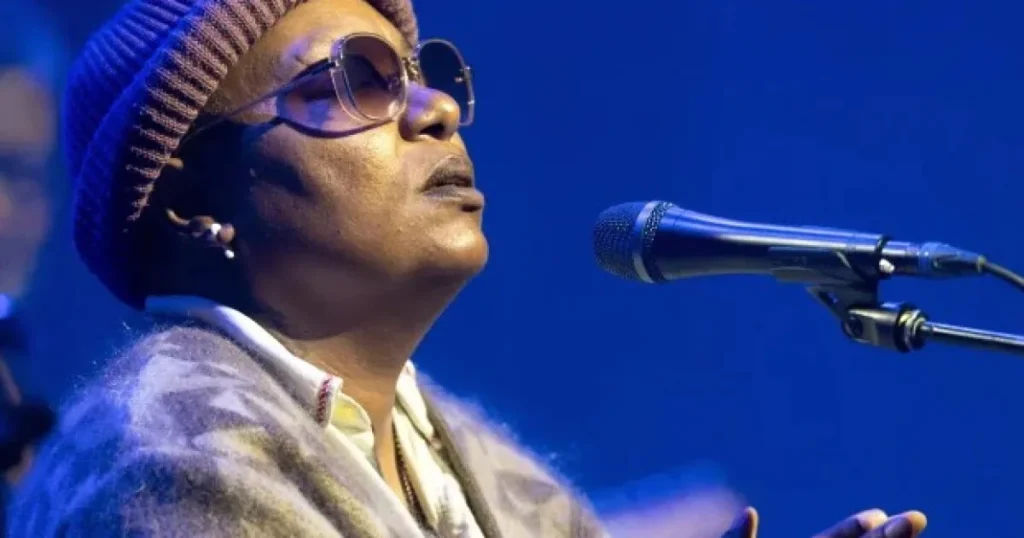 Meshell Ndegeocello Reimagines Classic Duets With Brandi Carlile, Anohni and WILLOW on Her New Album Synonym, Turning Familiar Songs Into Jazz-Rooted Surprises