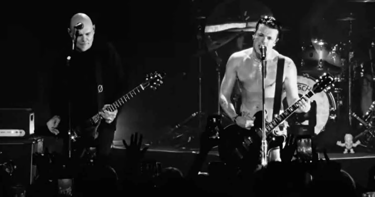 Yungblud performs "Zombie" live with Billy Corgan at Chicago's Riviera Theatre